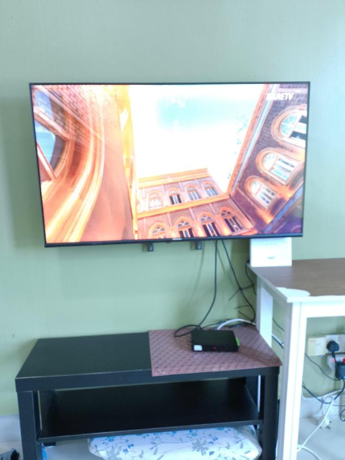 ZH Studio Apartment Gua Musang With WIFI dan POOL - B&B