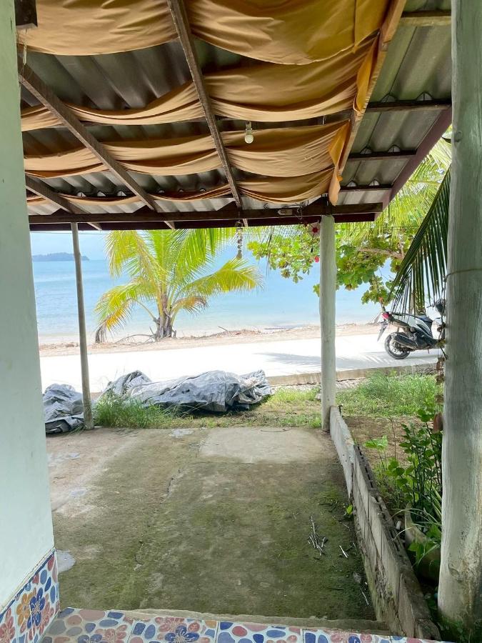 Gunny Bungalow 1 - Chambres d’hôtes Ko Phayam