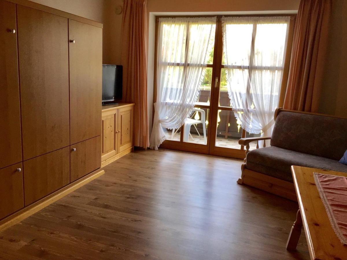 Ferienwohnung Alpina 2 - Bed and Breakfast Wallgau