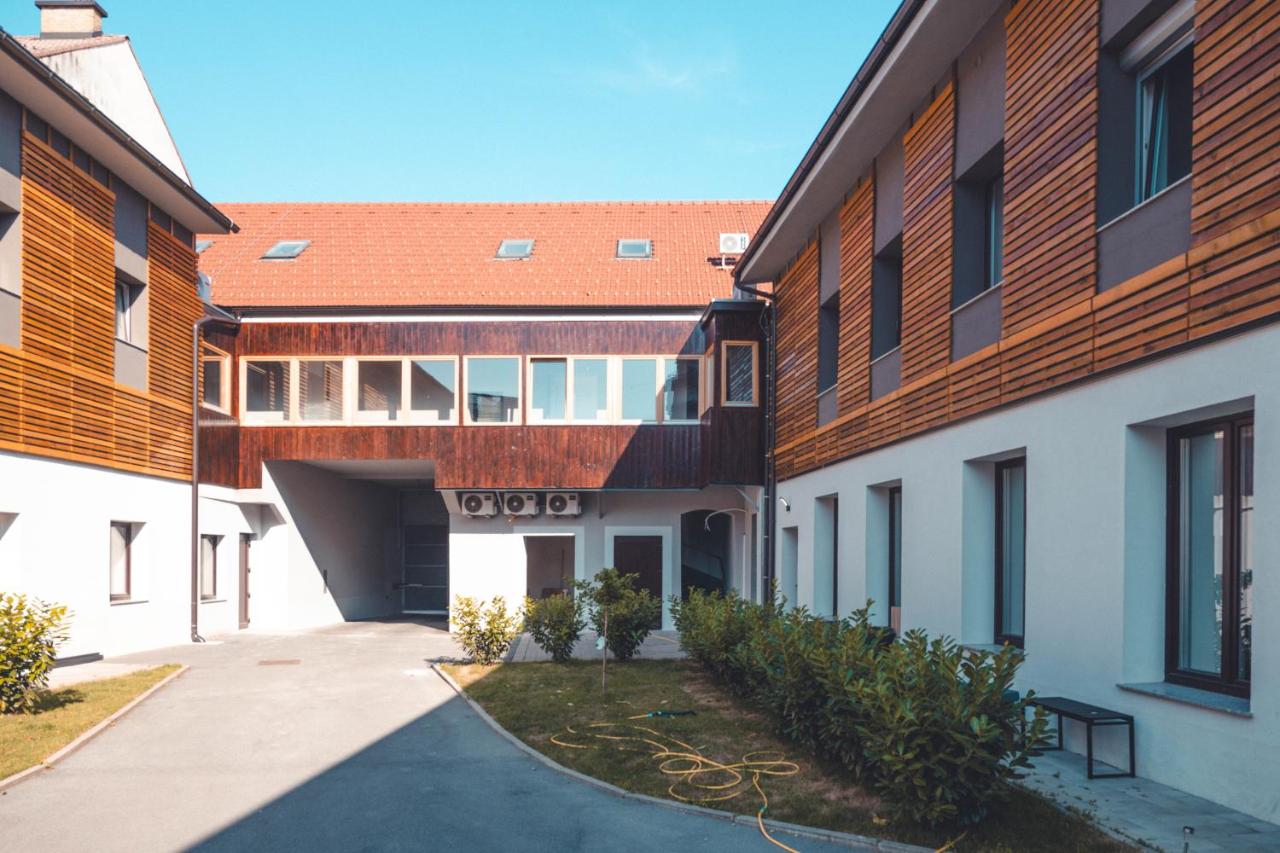 Maribella Apartment II - B&B Maribor