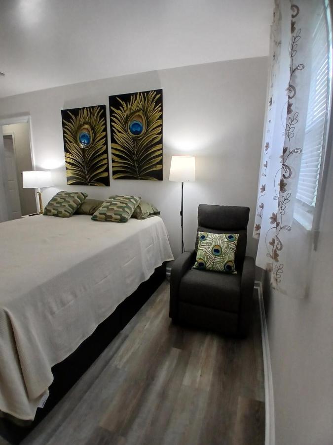 Cozy Cool Ranch! - B&B Indianapolis