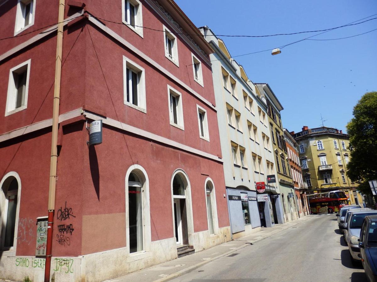 Apartment Pula Center - B&B