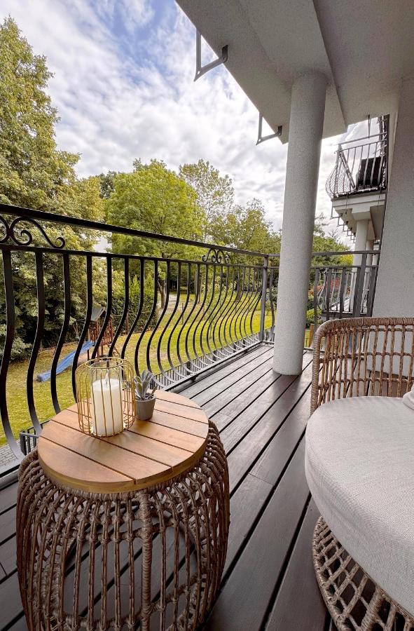 BATOREGO FLATS No 13 Pszczyna - Walk to Castle - Apartment with Parking, Balcony, Elevator, Fast WiFi