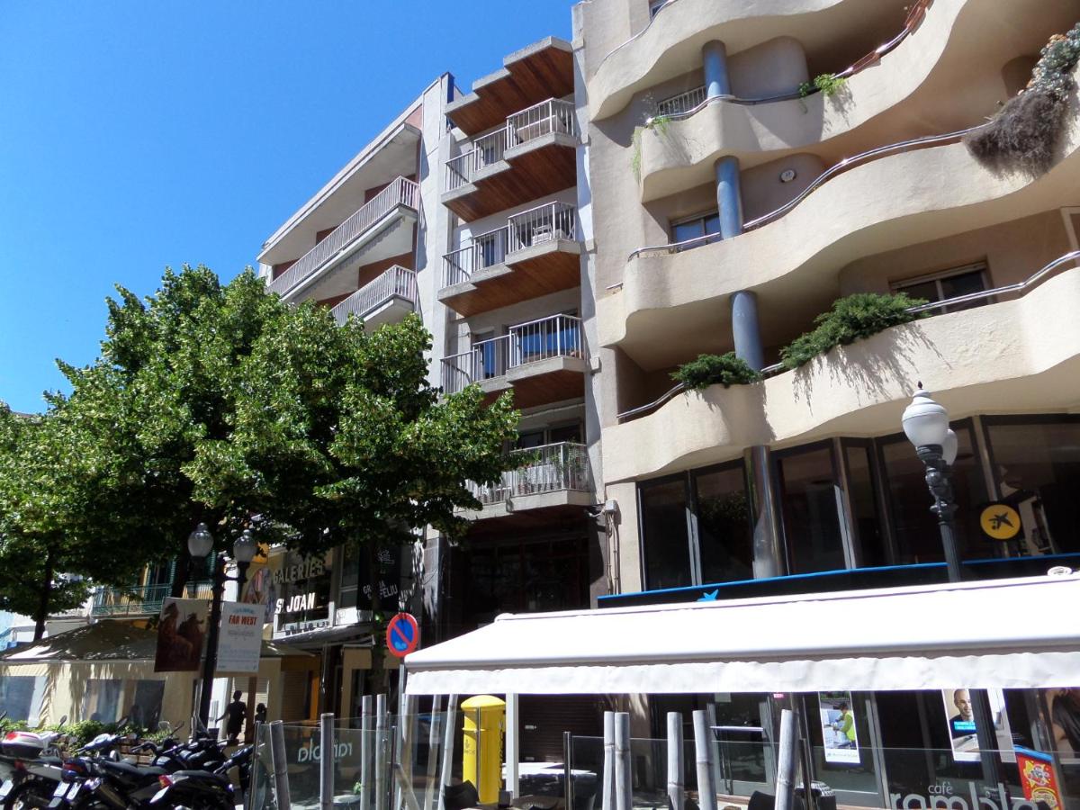 Apartament a la Placeta de Sant Joan 21, 3r - B&B Sant Feliu de Guíxols