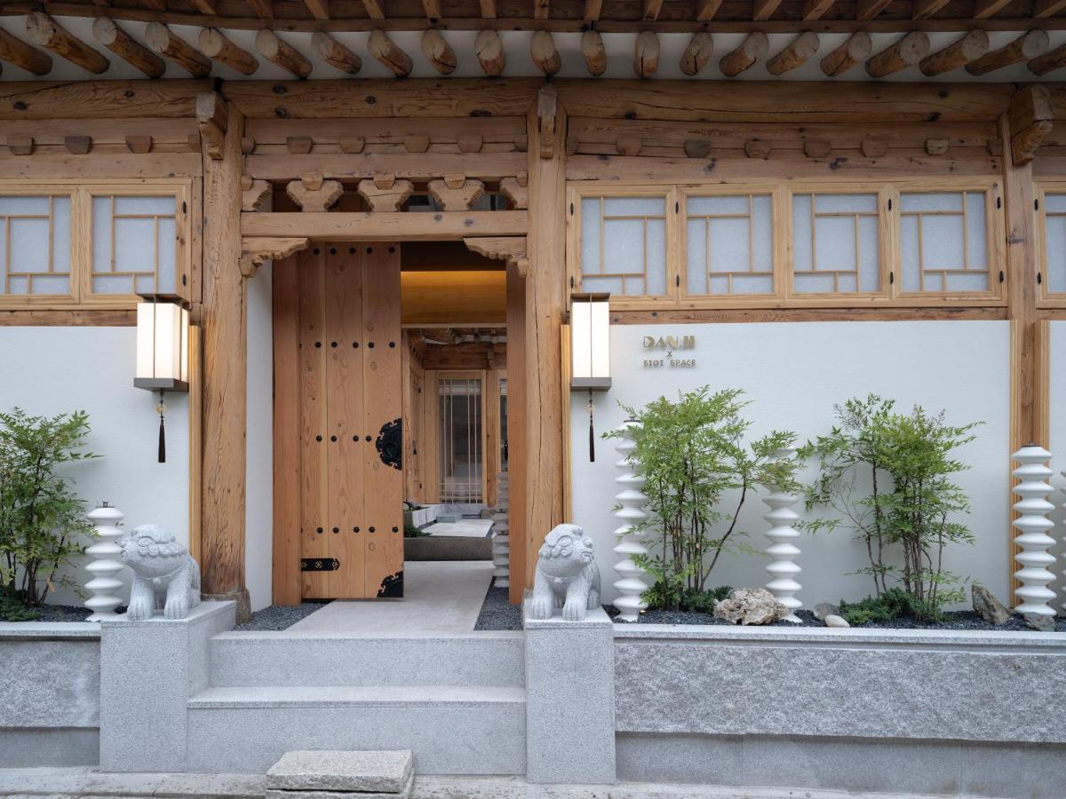 Luxury Hanok Stay Danji - Bed and Breakfast Seoel