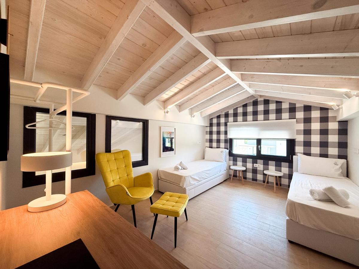 Olympus Seaside Luxury Pool Villas - B&B Skála Katerínis