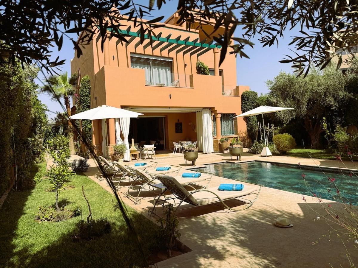 Villa Marrazen, lovely villa -housestaff included - B&B Marrakech