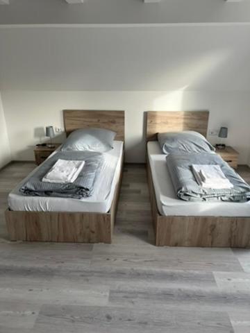 Ferienwohnungen Hochwang - B&B Ichenhausen