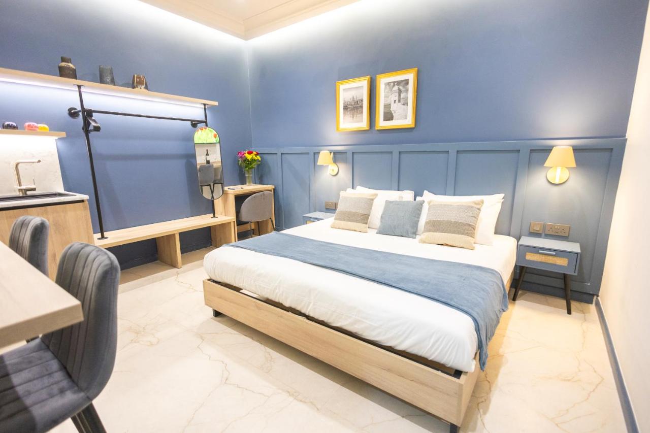 Deluxe Zimmer mit Kingsize-Bett