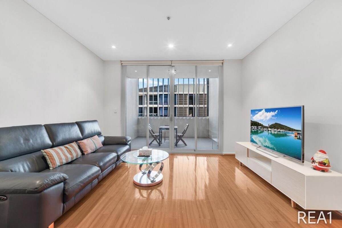 1 Min to Mascot Station 2 Free Parking Spaces - Bed and Breakfast Sydney