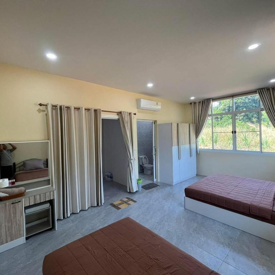 Driepersoonskamer met Eigen Badkamer