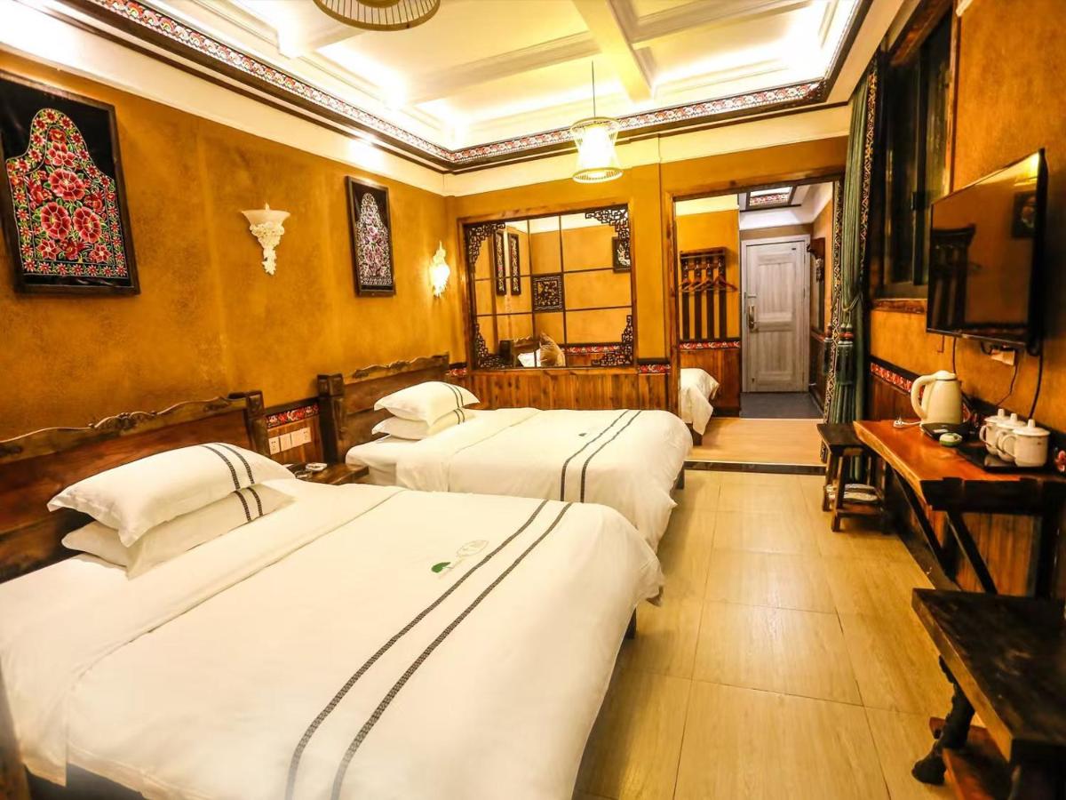 Habitación Triple con balcón