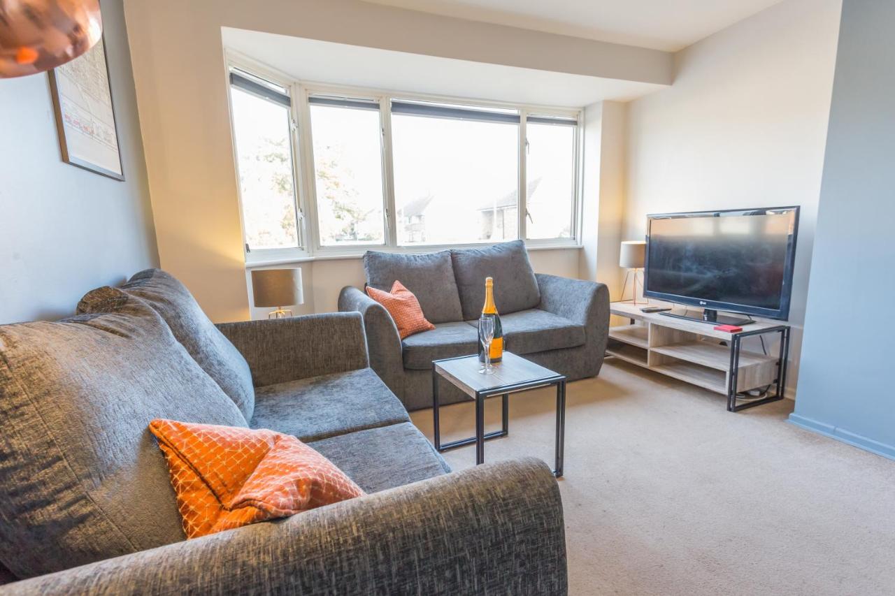 Spacious 2 Bedroom Apartment in Oxford, Near Hospitals & University Parks - B&B Oxford