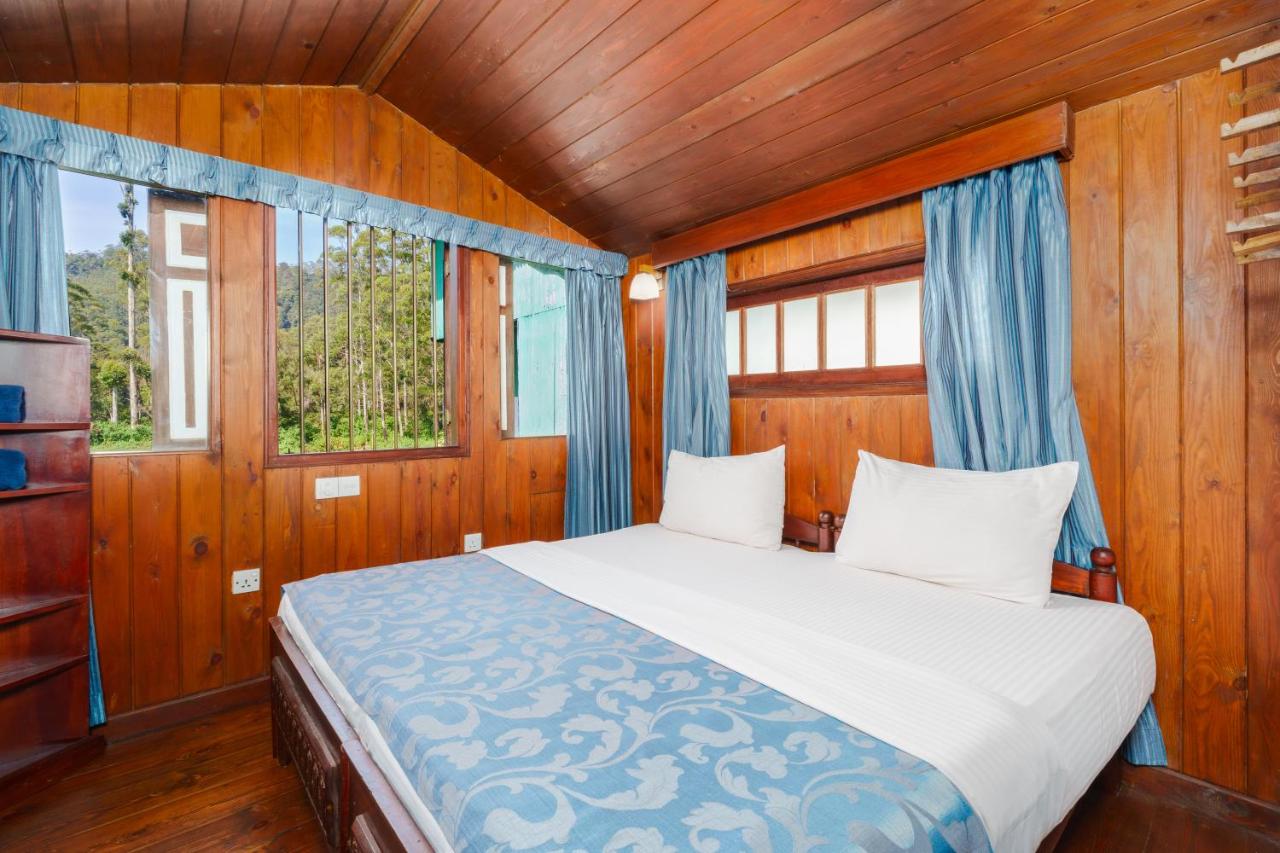 Camera Matrimoniale con Vista Giardino