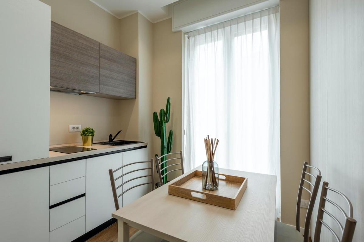 Duomo Apartments B Home - Quiet Two Bedrooms & Bathroom - Ferienwohnung Mailand