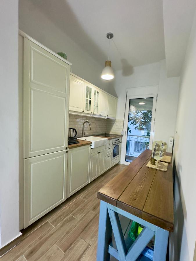 Minimal Style Apartment - B&B Thessaloniki