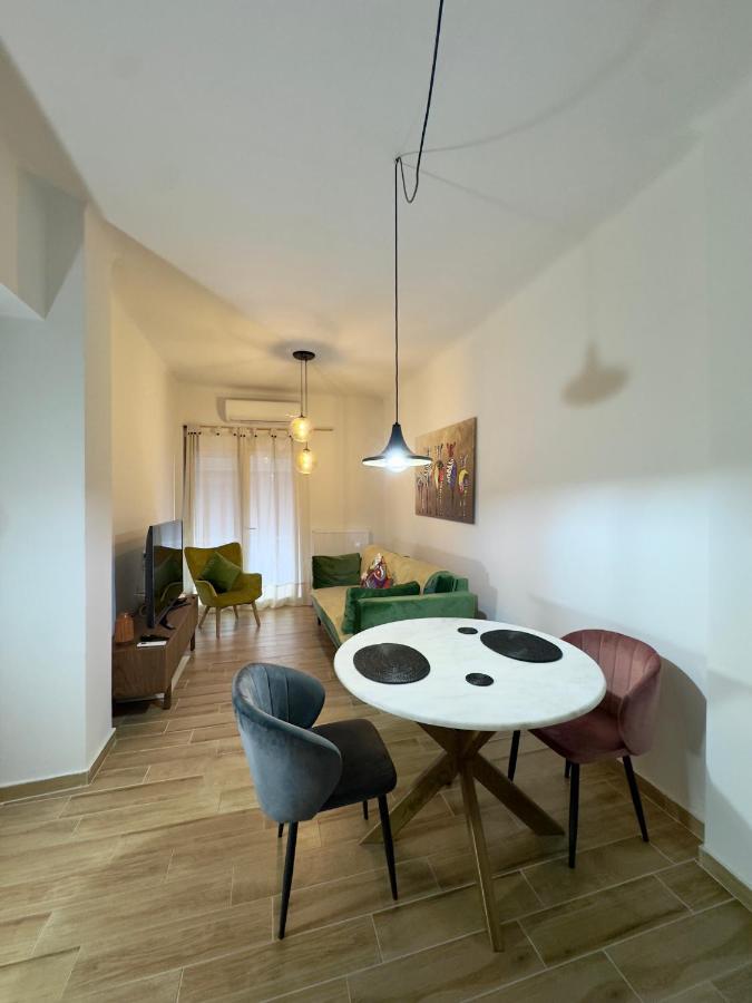 Minimal Style Apartment - B&B Thessaloniki