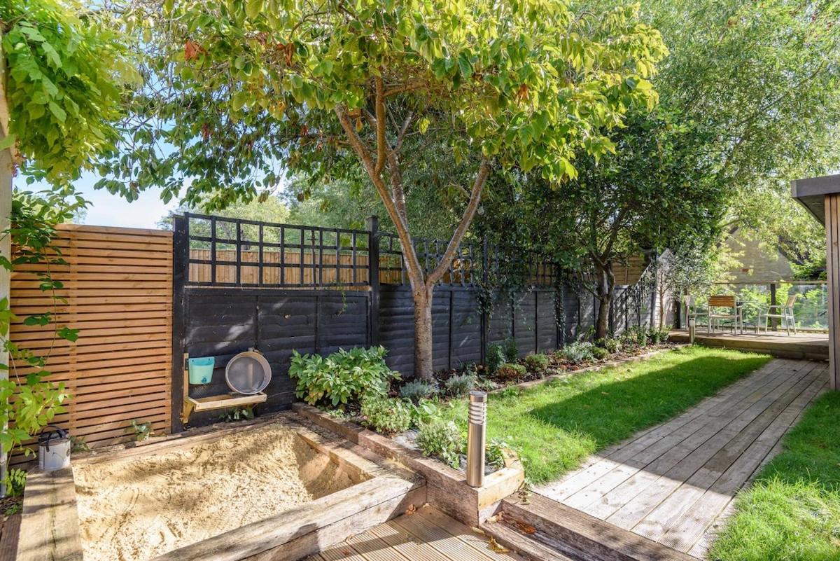 Spacious 4 Bedroom House by Oxford Train Station - B&B Oxford