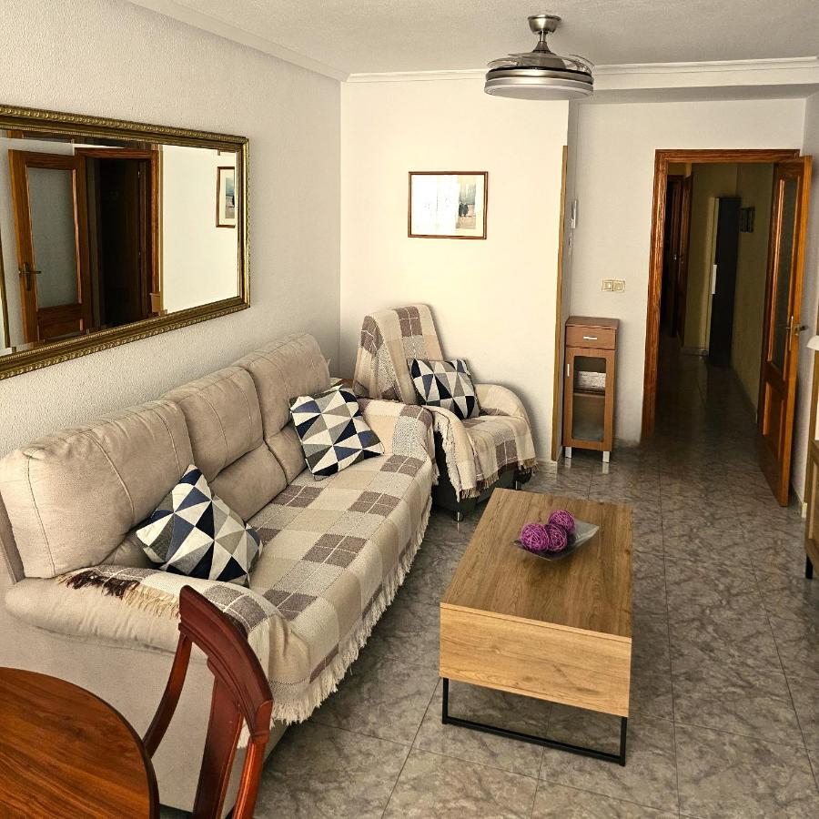 Family 3 rooms Apartment - beach del Cura - B&B Torrevieja
