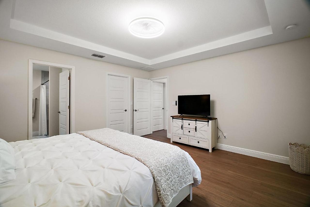 Brand New House Near WEC And FAST - Chambres d’hôtes Ocala