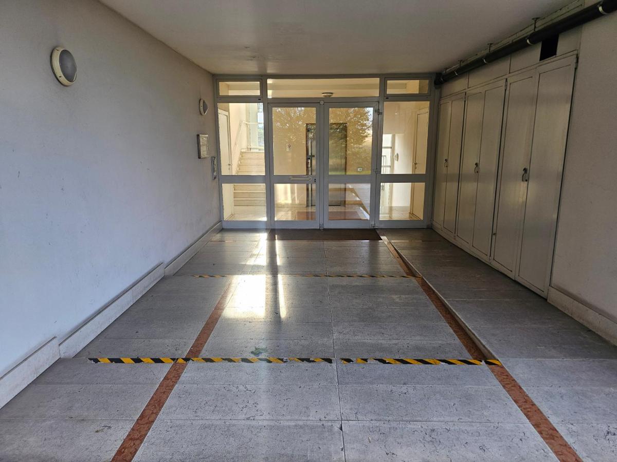 Blu Petrolio Stay All New with Gated Parking - B&B Vicenza
