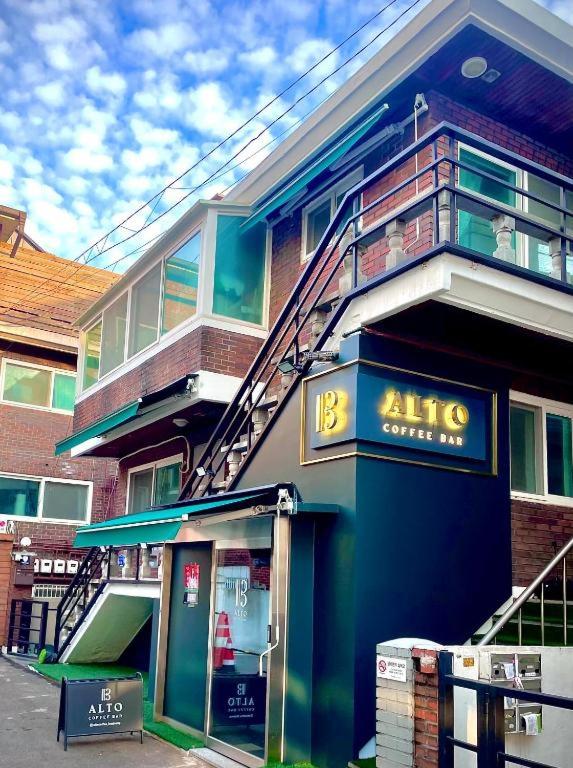 Alto 201 - B&B Seoul