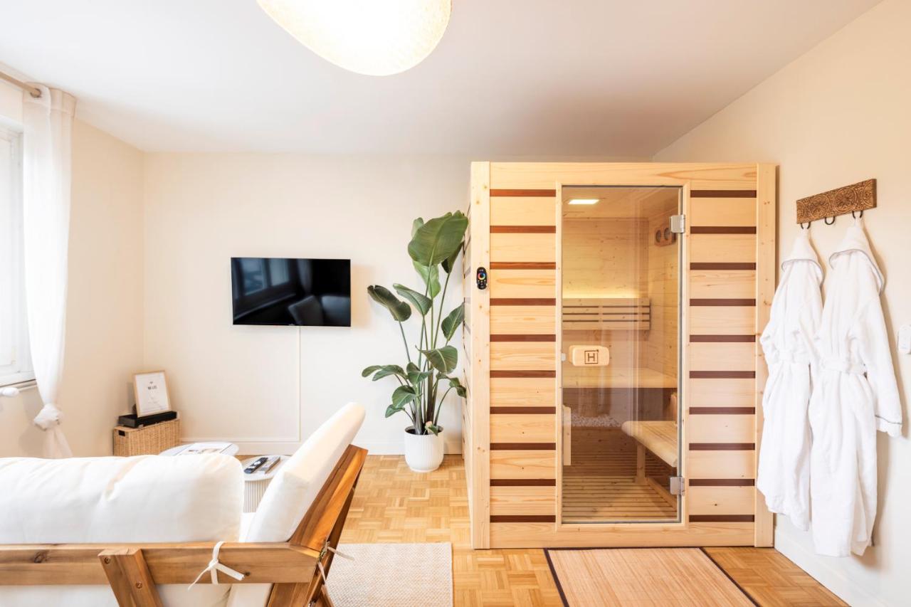 L'Escapade Secrète balnéo - sauna - love room - B&B Arras