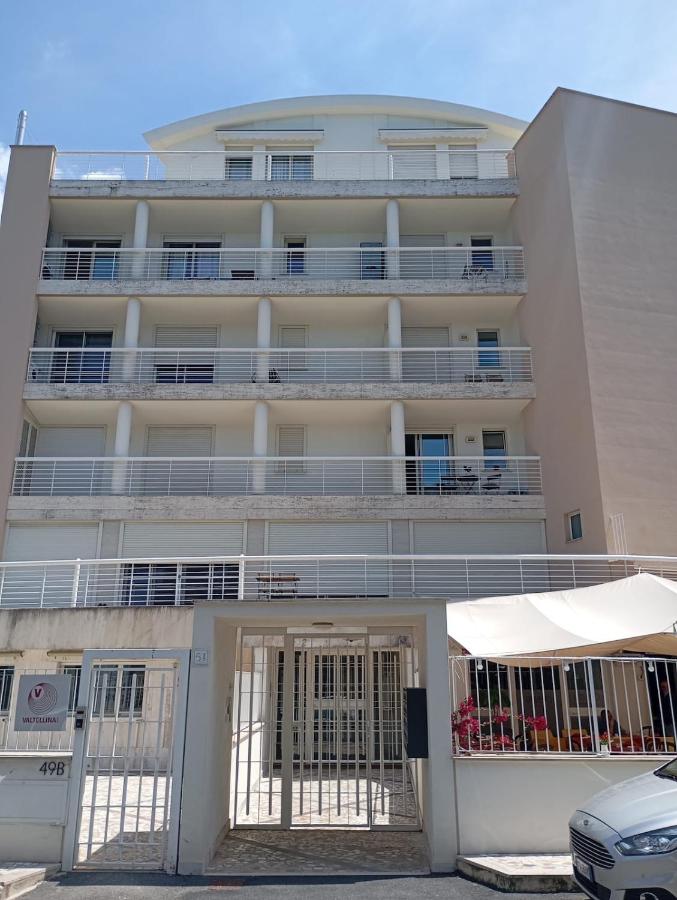 Modern and bright apartment - B&B Rome