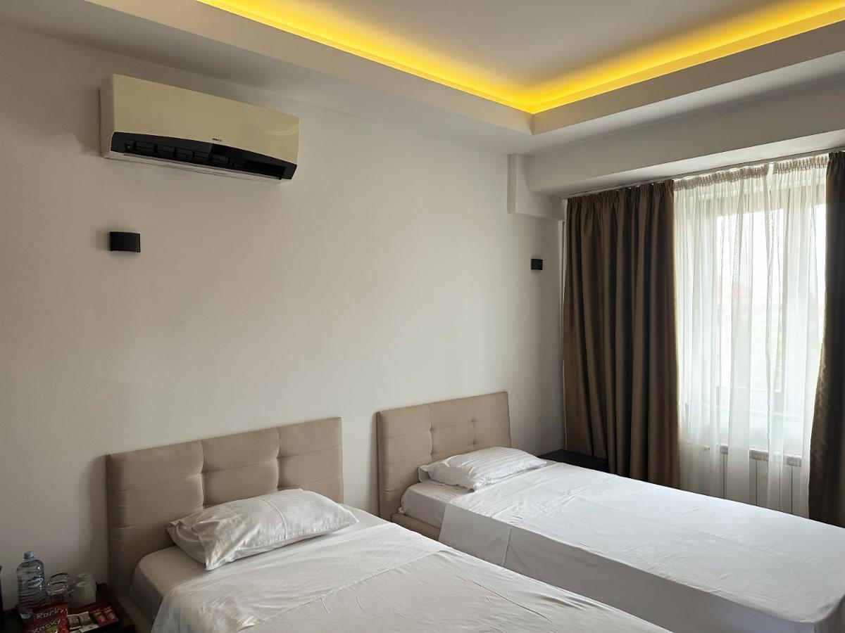 Camera Standard Doppia con Letti Singoli