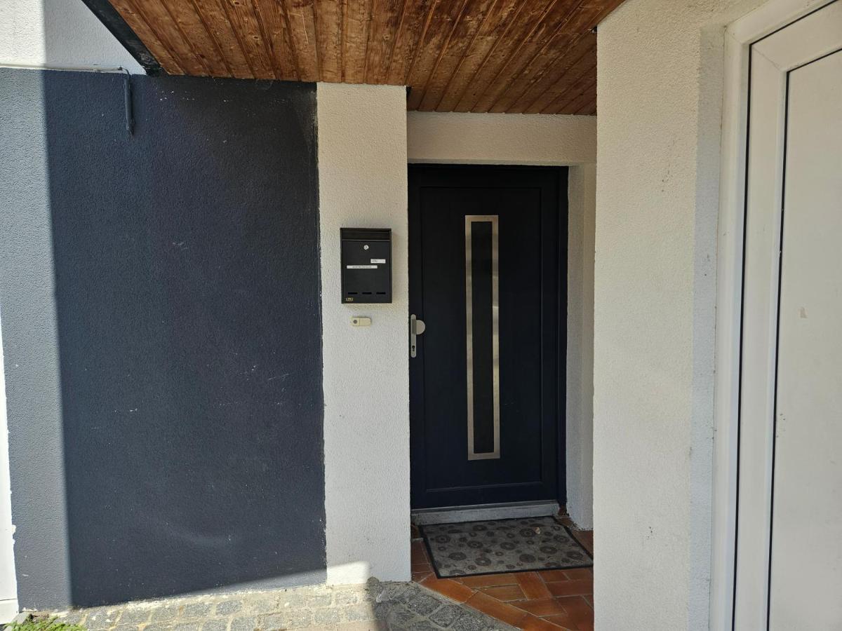 Welcome to Ndé-flat in Abstatt - Ferienwohnung Abstatt