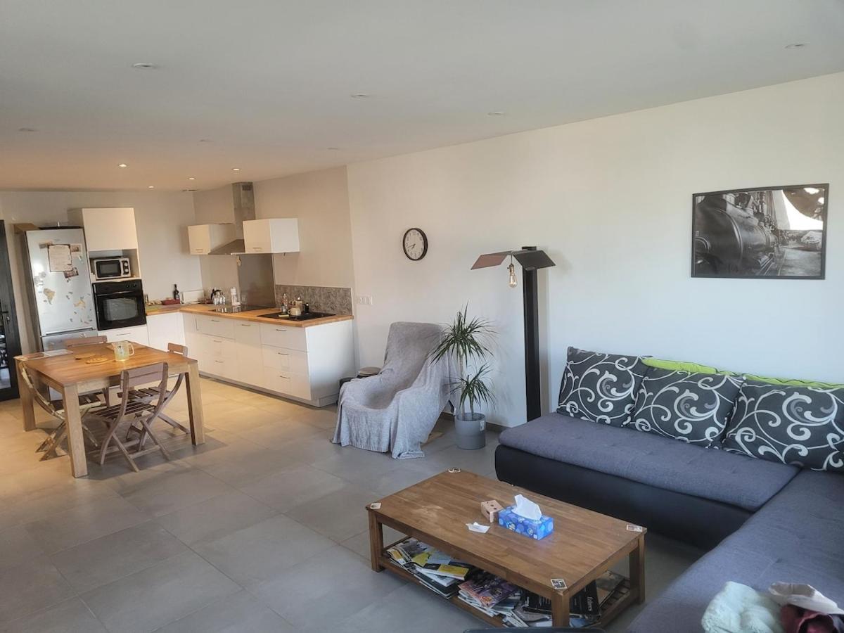 Modern and authentic house - B&B Écotay