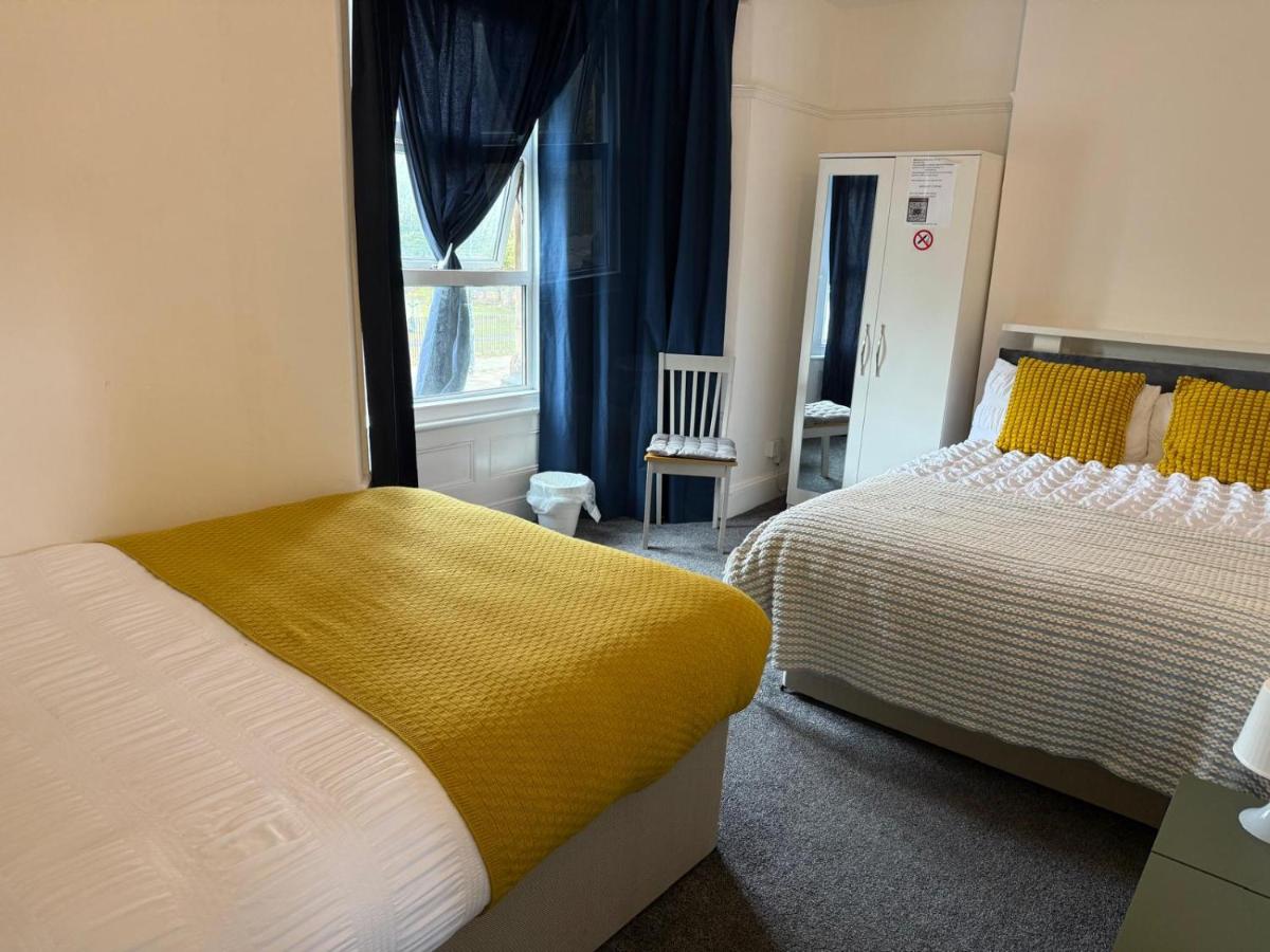 Family Room 5 - Chambres d’hôtes Avonmouth