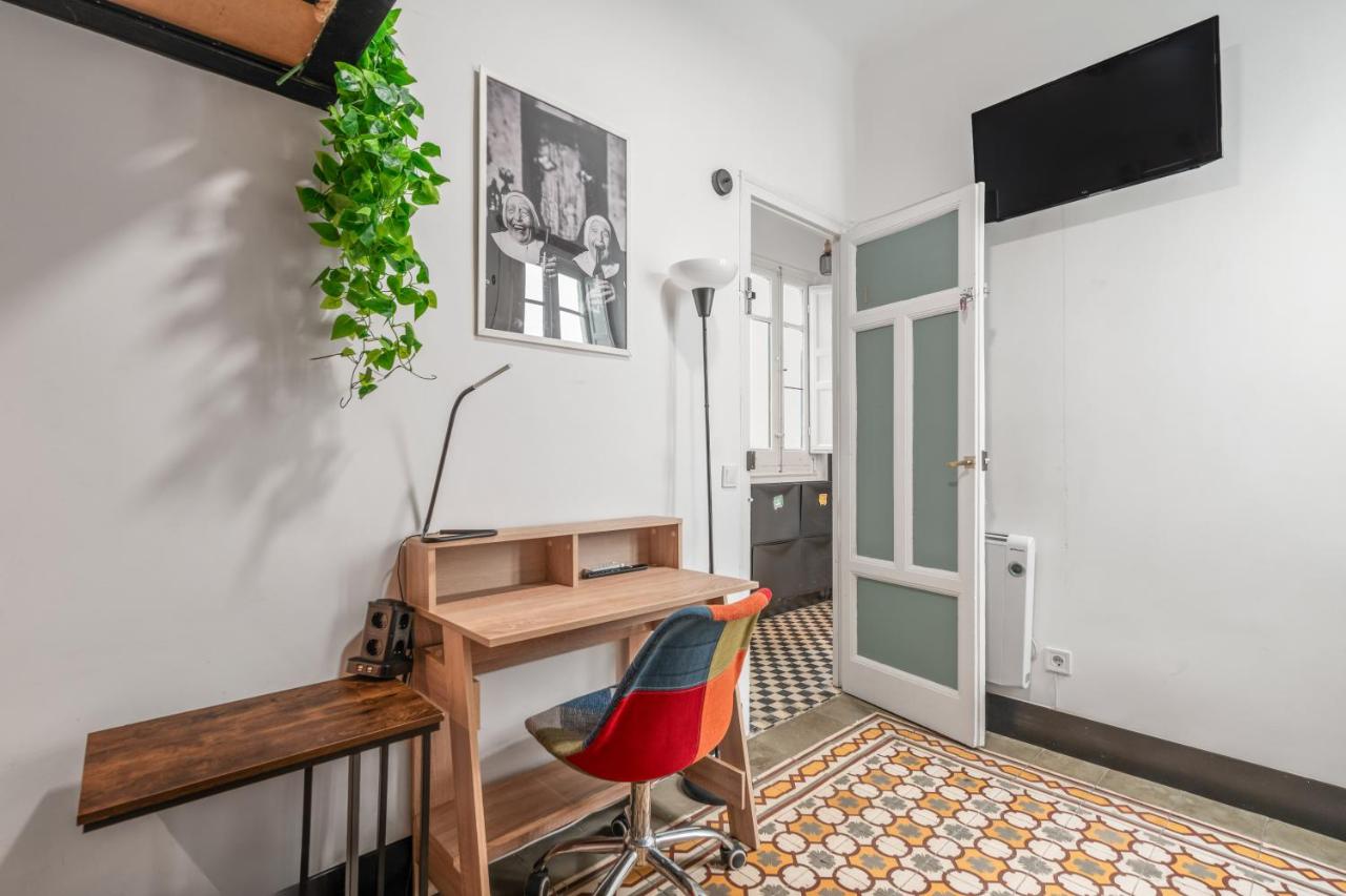 Private room in Malasaña #1 - Bed and Breakfast Madrid