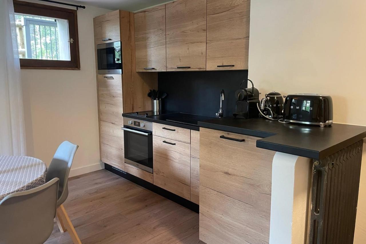 Cozy 30 m studio to enjoy the mountains - B&B Courchevel