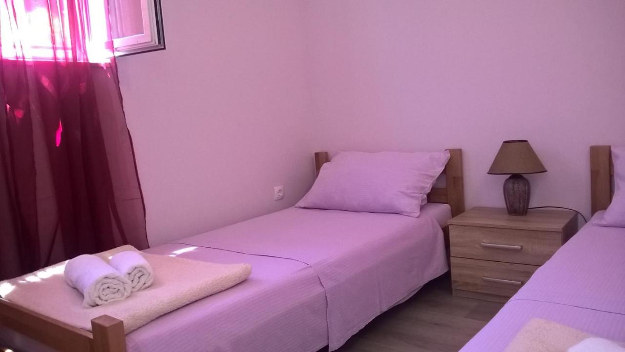 Apartamento de 2 dormitorios con piscina privada