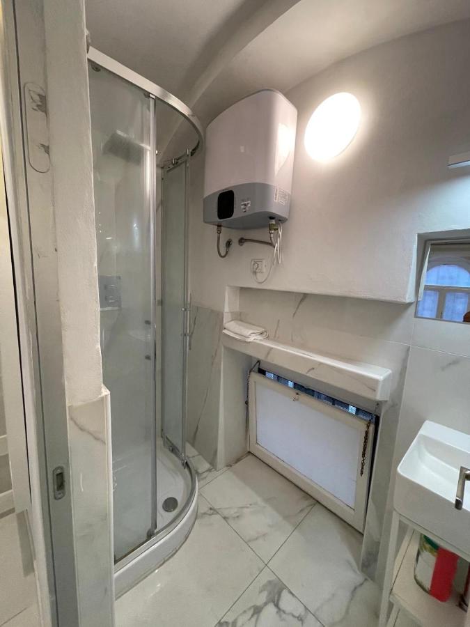 Loft Flower Colosseum - B&B Rome