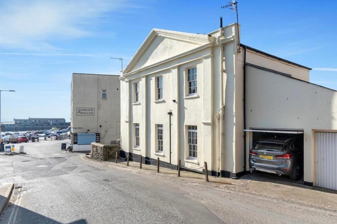 Cobb Lodge - B&B Lyme Regis