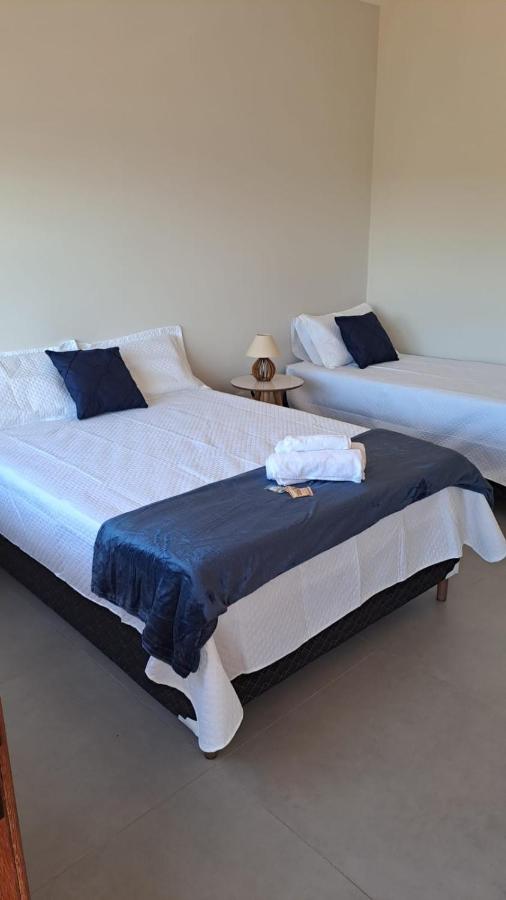 Dreibettzimmer mit Bergblick