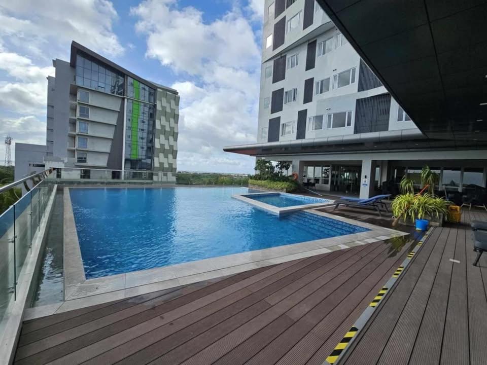 Kozzy Loft Sitari Condominium - Bed and Breakfast Bacolod City
