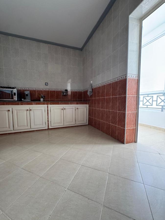 Appartement spacieux Idéal famille proche de toutes commodité - B&B Tangeri