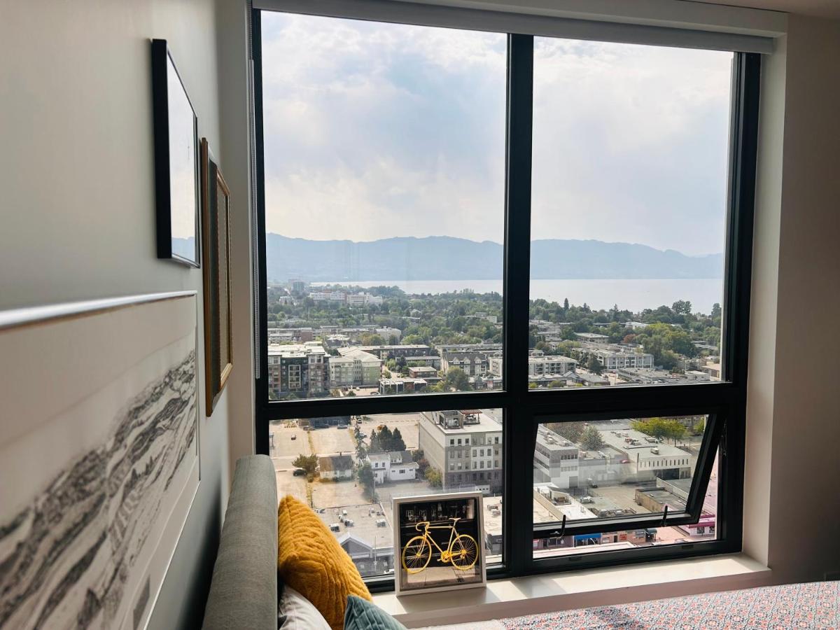 Double Room with Lake View