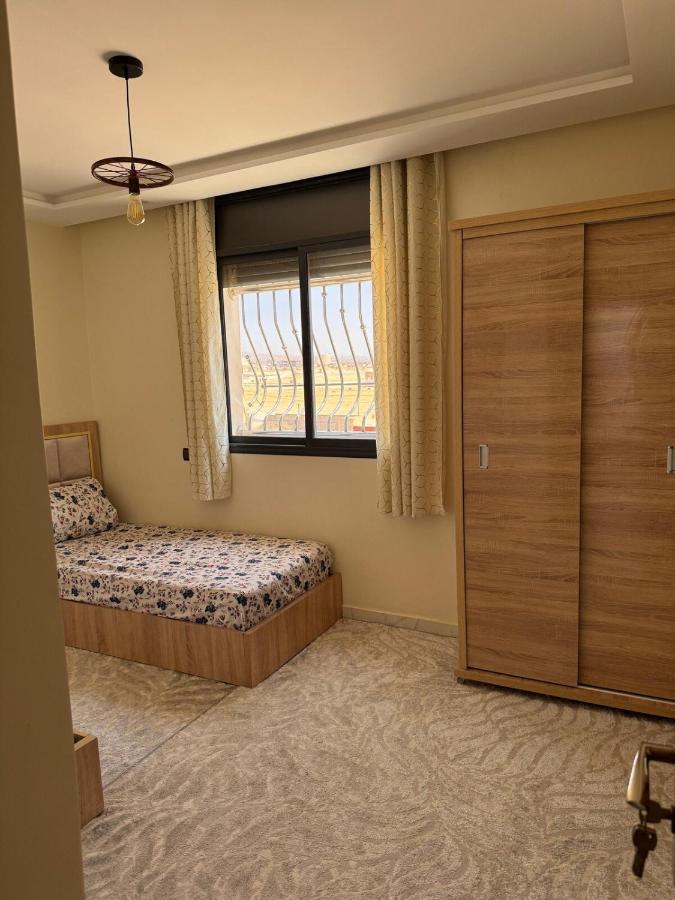Cozy Bright Family Apartment Near City Center - Chambres d'hôtes Tagadirt