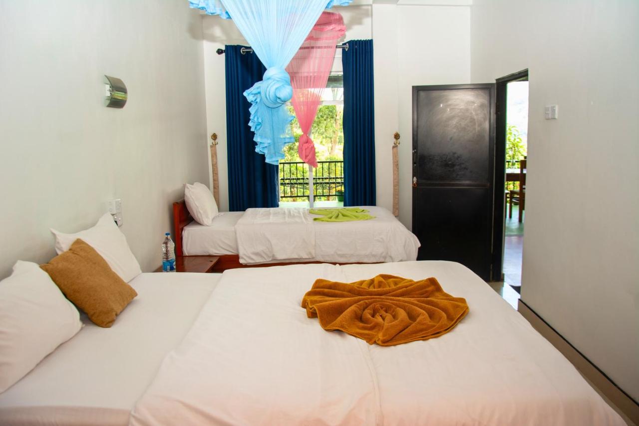 Comfort Triple Room with Nine Arch Bridge View