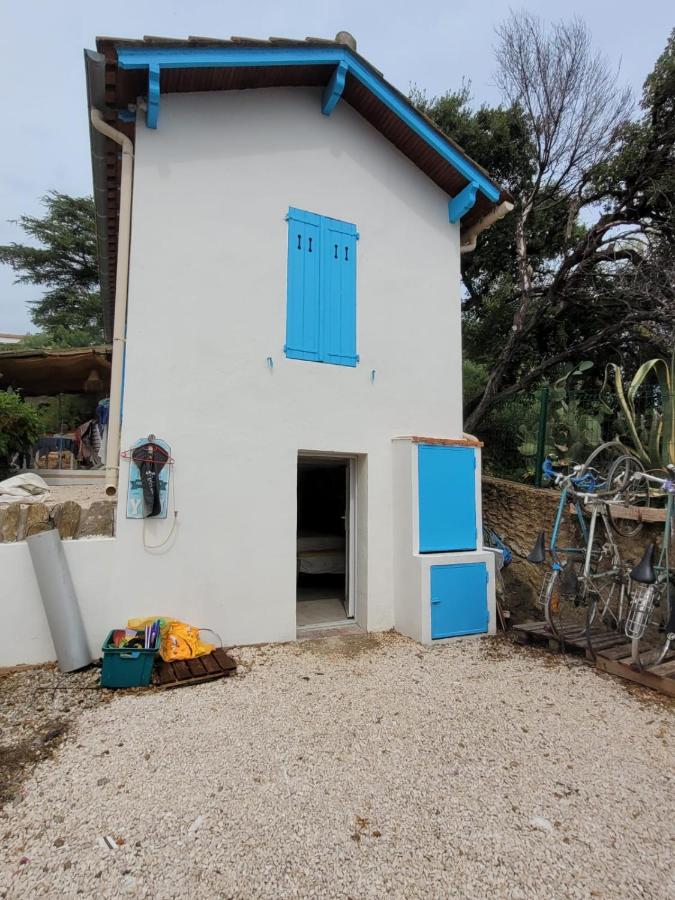 Maison indivi 4-6 Pers face a la mer grand Jardin Ideal Famille avec Animaux Saint Clair Le Lavandou - Chambres d'hôtes Le Lavandou