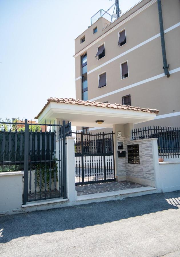 LtPanella Jacqueline - B&B Rome