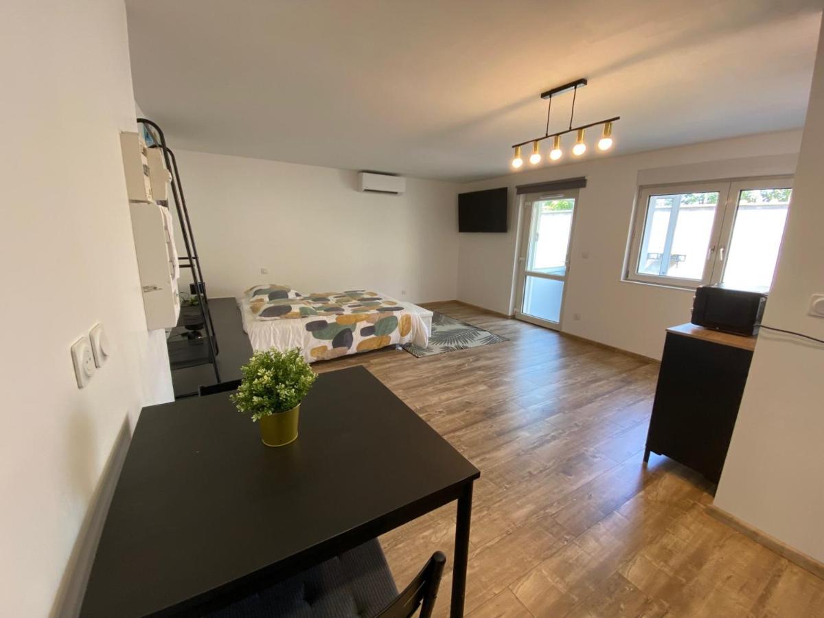 Studio climatisé 30 m2 à 2 min de Colmar - B&B Harreberg
