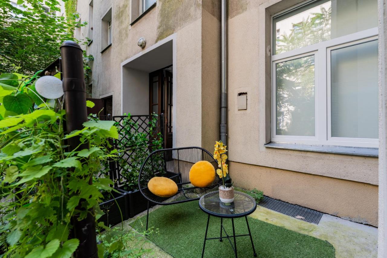 Retro-Apartment mit Terrasse - Ferienwohnung Berlin