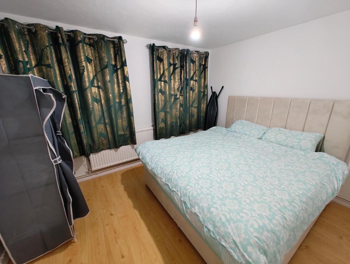 Double or Twin Room with Shared Bathroom