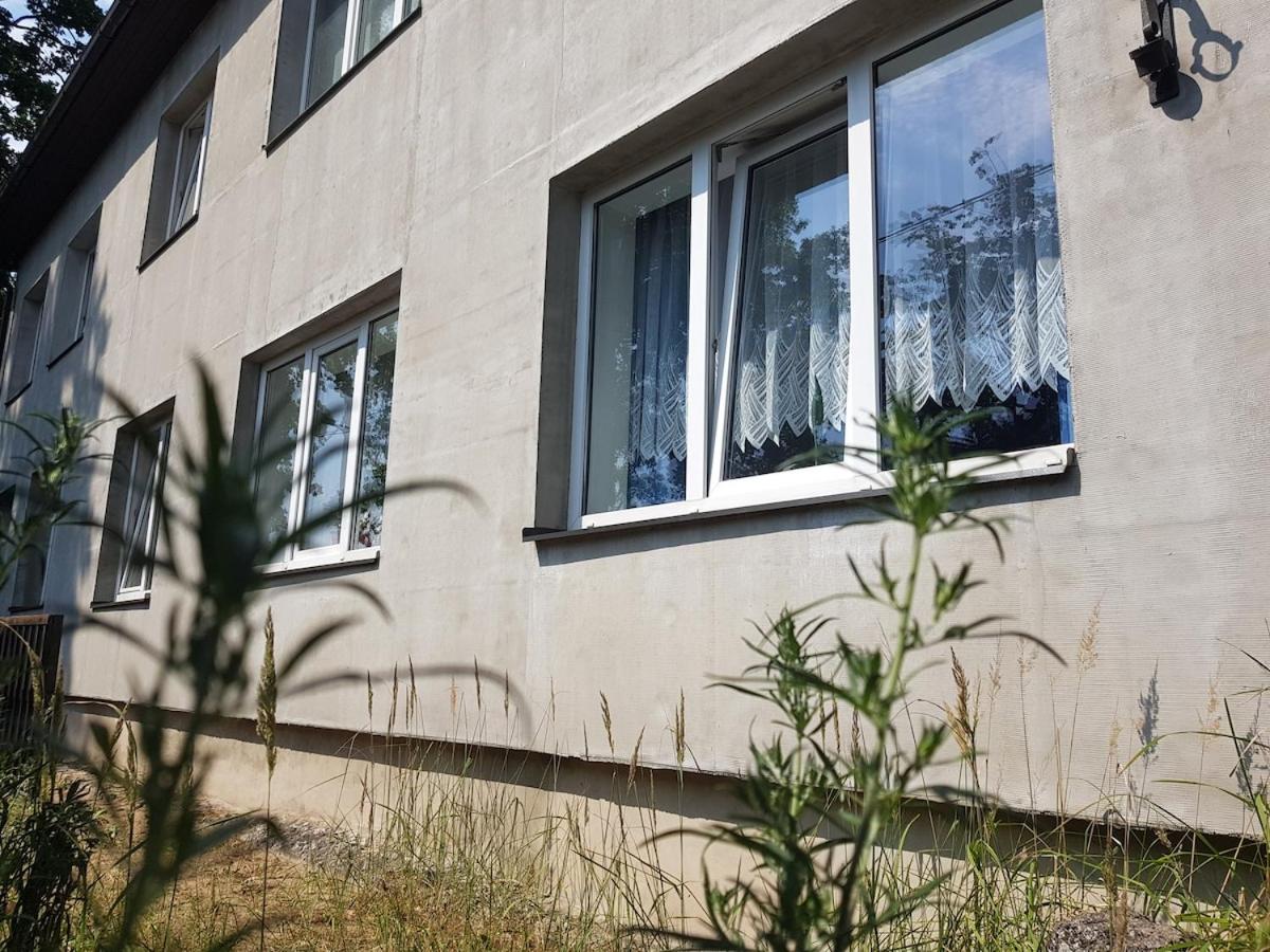 2-room apartment in the house with the SEPARATE ENTRANCE & FREE parking - Chambres d'hôtes Riga