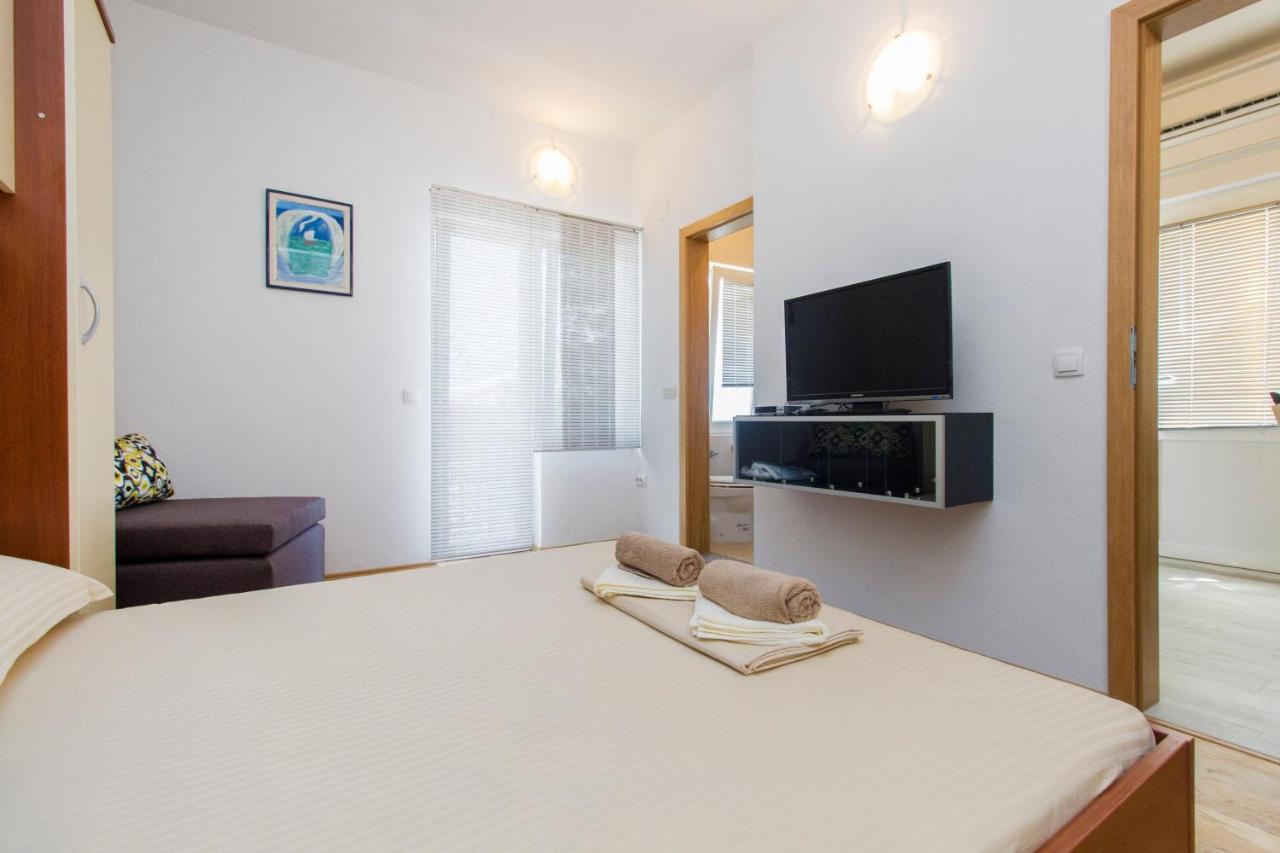 Studio Apartment with Sea View